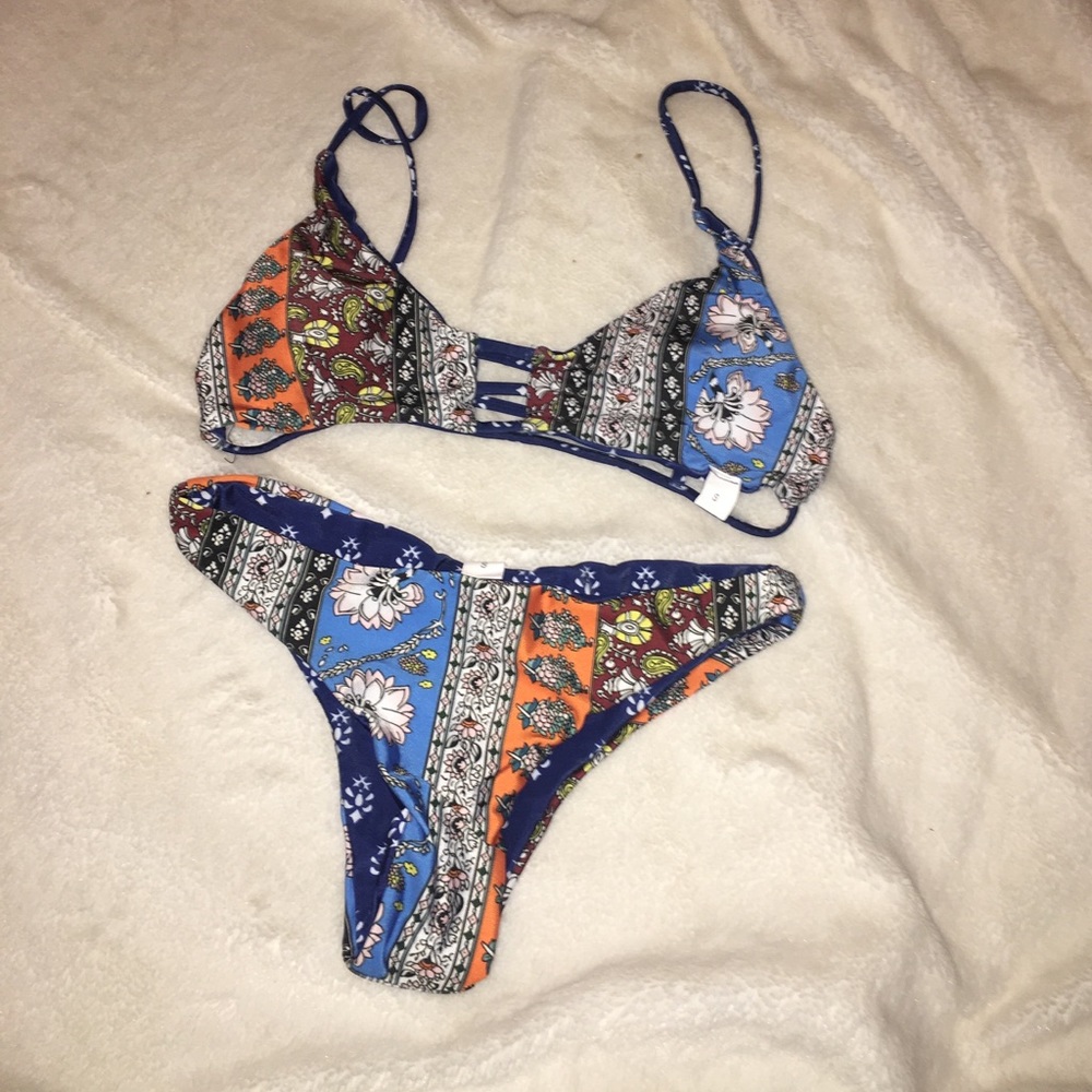 nwot reversible bikini